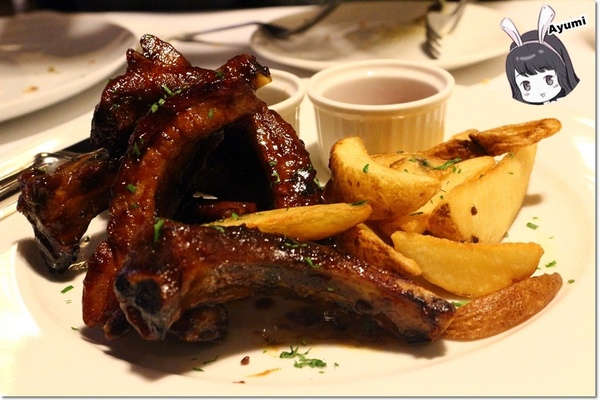 SPEZIA斯佩齊亞義大利餐廳：[食記]►新北永和區◄SPEZiA斯佩齊亞義大利餐廳-環境優雅又舒適，情侶約會以及全家聚餐均很適合～