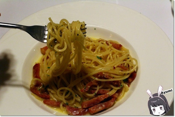 SPEZIA斯佩齊亞義大利餐廳：[食記]►新北永和區◄SPEZiA斯佩齊亞義大利餐廳-環境優雅又舒適，情侶約會以及全家聚餐均很適合～