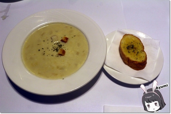 SPEZIA斯佩齊亞義大利餐廳：[食記]►新北永和區◄SPEZiA斯佩齊亞義大利餐廳-環境優雅又舒適，情侶約會以及全家聚餐均很適合～