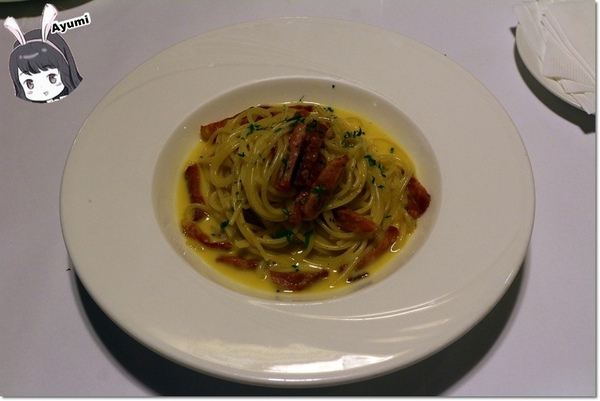 SPEZIA斯佩齊亞義大利餐廳：[食記]►新北永和區◄SPEZiA斯佩齊亞義大利餐廳-環境優雅又舒適，情侶約會以及全家聚餐均很適合～