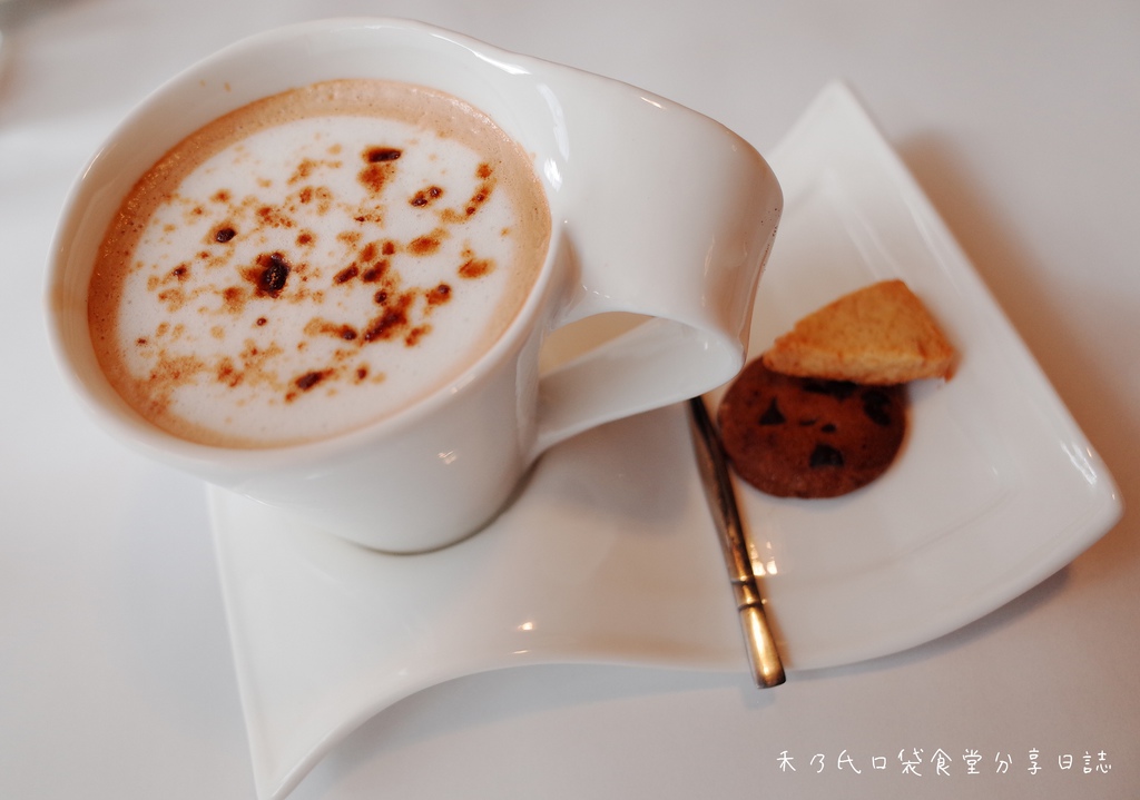 18-01-11-21-11-51-692_deco.jpg 18-01-11-21-11-51-692_deco.jpg