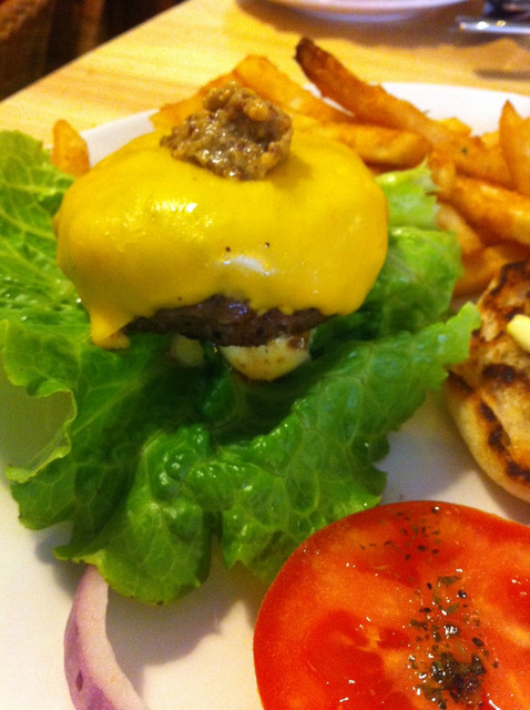 [台北]充滿美食的永吉街30巷好吃的漢堡和派~Goodies Cuisine好米亞