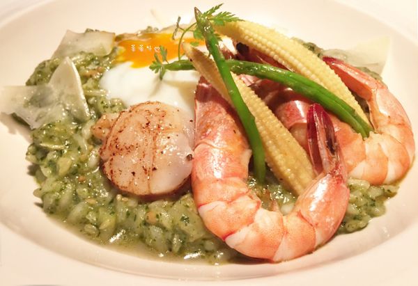 没关系,菜菜子边喝coto de hayas边吃牛肉也很搭, 人家说吃红肉配红酒