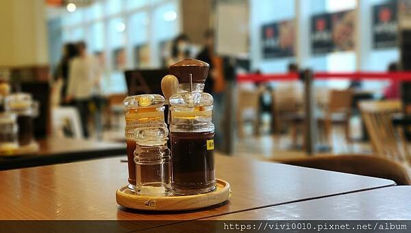 台北.南港-Pepper Lunch胡椒廚房,一走過去立刻被鐵板香氣吸引,肉質鮮嫩超好吃!