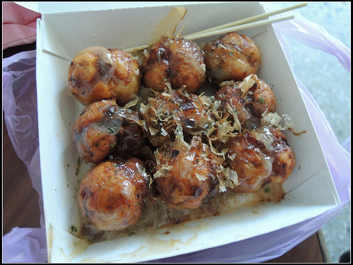 【新北食記】林口‧排隊小吃-來來潤餅&極上品章魚燒(林口夜市前)