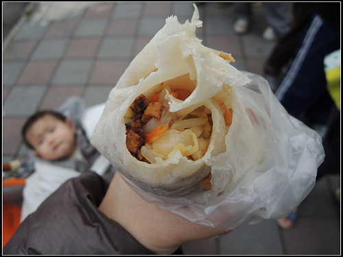 【新北食記】林口‧排隊小吃-來來潤餅&極上品章魚燒(林口夜市前)