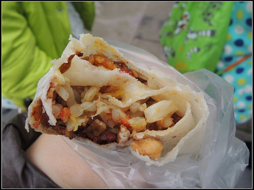 【新北食記】林口‧排隊小吃-來來潤餅&極上品章魚燒(林口夜市前)