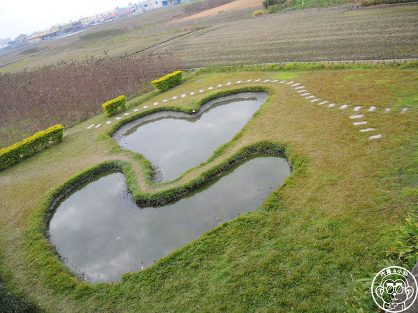 雙心池塘：作伙來企投【彰化大村･雙心池塘】彰化熱門打卡景點