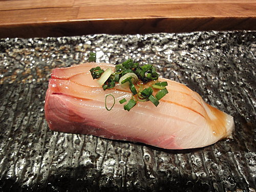 不容錯過的新鮮美味‧游壽司