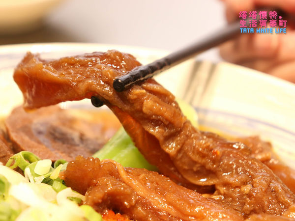 台北中山區美食推薦，神仙川味牛肉麵，午餐晚餐都適合，近林東芳牛肉麵-3355.jpg