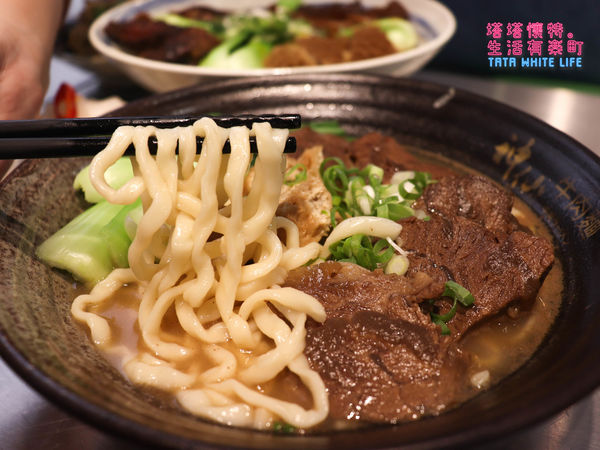 台北中山區美食推薦，神仙川味牛肉麵，午餐晚餐都適合，近林東芳牛肉麵-3357.jpg