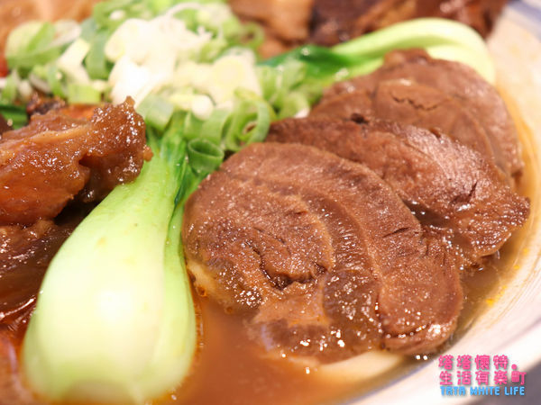 台北中山區美食推薦，神仙川味牛肉麵，午餐晚餐都適合，近林東芳牛肉麵-3352.jpg