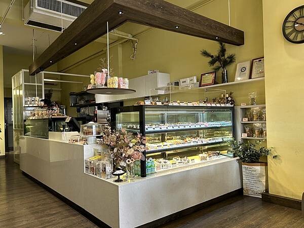 高雄法式甜點推薦！ S'more Sugar北歐風法式甜點店，芒果甜點季節必訪。