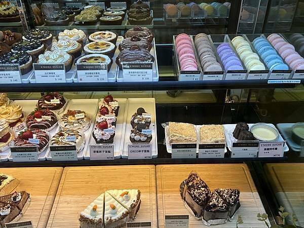 高雄法式甜點推薦！ S'more Sugar北歐風法式甜點店，芒果甜點季節必訪。