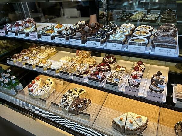 高雄法式甜點推薦！ S'more Sugar北歐風法式甜點店，芒果甜點季節必訪。