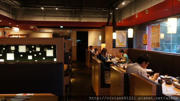 DSC00979~1.jpg DSC00979~1.jpg