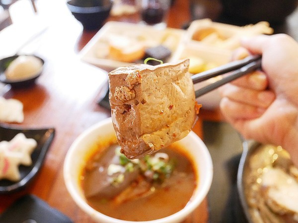 八豆食府壽喜燒專門店(公益店):八豆食府-台中公益路壽喜燒吃到飽 中午用餐是小資族的省錢之道 所有食材認你挑選 就是要飽到走不動才甘心離開