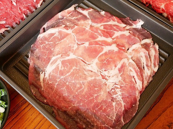 八豆食府壽喜燒專門店(公益店):八豆食府-台中公益路壽喜燒吃到飽 中午用餐是小資族的省錢之道 所有食材認你挑選 就是要飽到走不動才甘心離開