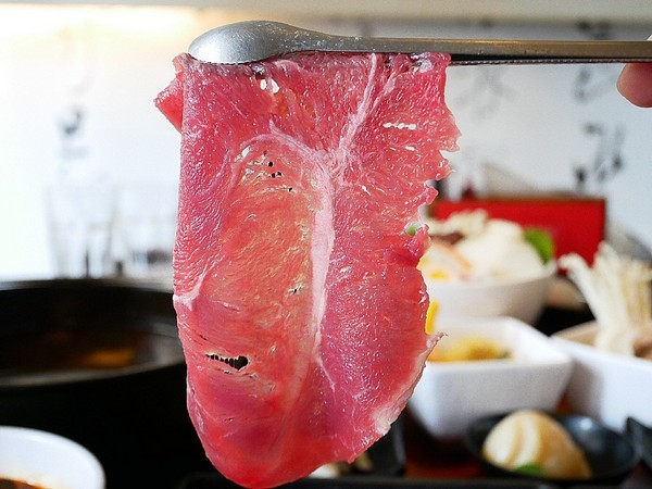 八豆食府壽喜燒專門店(公益店):八豆食府-台中公益路壽喜燒吃到飽 中午用餐是小資族的省錢之道 所有食材認你挑選 就是要飽到走不動才甘心離開