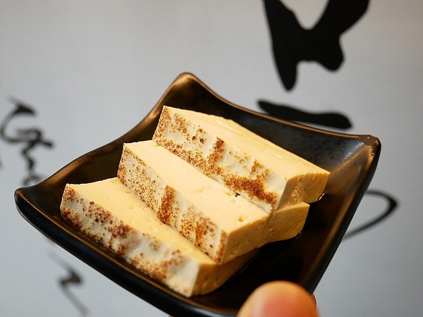 八豆食府壽喜燒專門店(公益店):八豆食府-台中公益路壽喜燒吃到飽 中午用餐是小資族的省錢之道 所有食材認你挑選 就是要飽到走不動才甘心離開