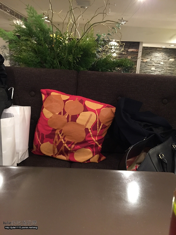 台北東區●下午茶●咖啡弄(草莓鬆餅)