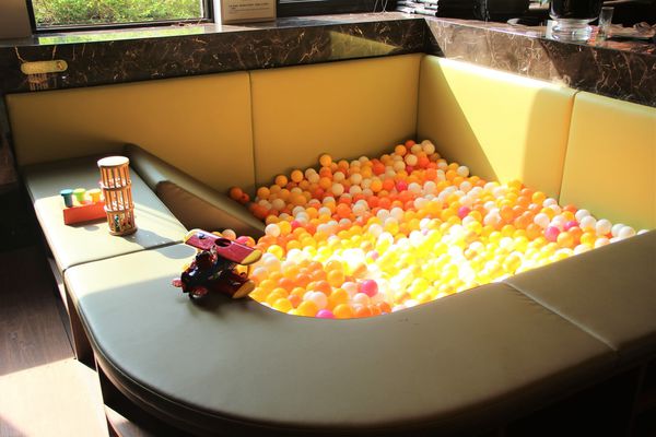 遊戲區 (1).JPG 遊戲區 (1).JPG