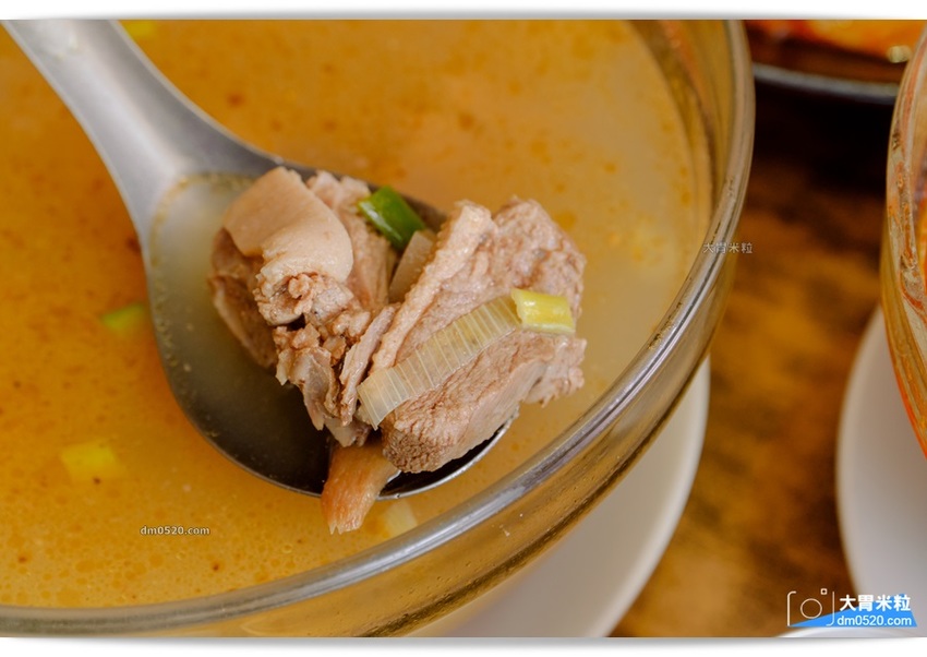 紅紅辣辣一吃上癮！板橋車站人氣川菜推薦,紅辣椒川菜館,道地川味熱炒,麻香下飯,每人15元白飯無限續！板橋中式料理推薦,板橋川菜料理推薦, - 大胃米粒 DAVID & MILLY