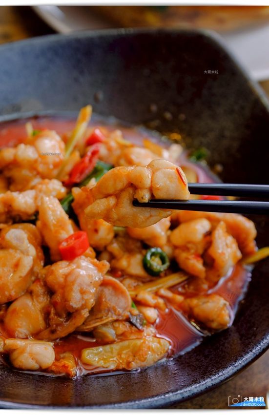 紅紅辣辣一吃上癮！板橋車站人氣川菜推薦,紅辣椒川菜館,道地川味熱炒,麻香下飯,每人15元白飯無限續！板橋中式料理推薦,板橋川菜料理推薦, - 大胃米粒 DAVID & MILLY