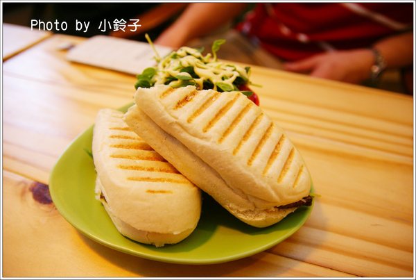 綠野仙蹤Wonderland cafe：口碑券『綠野仙蹤自烘咖啡輕食館』走進童話般的下午茶世界裡