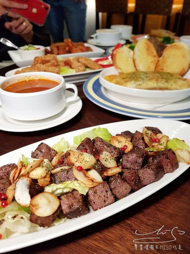 Cafe Bastille (12).jpg