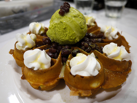 comma008.jpg comma008.jpg