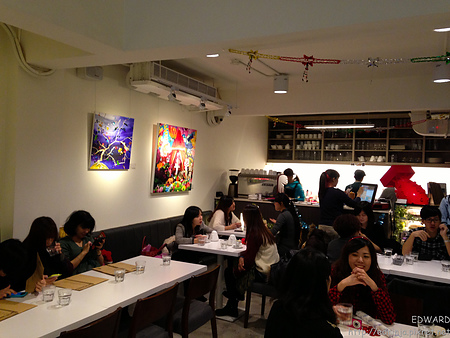 comma005.jpg comma005.jpg