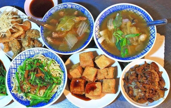 【台北美食】順路來紅燒肉羹-30年老字號美食,吃過的都讚不絕口
