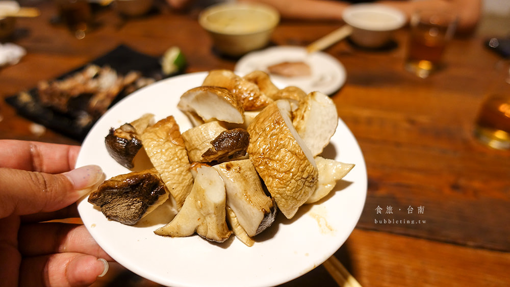 [美食] 台南，老厝1933，好吃到要排隊的碳烤串燒 - 囧囧，食旅日常