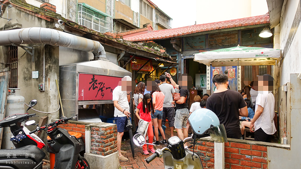 [美食] 台南，老厝1933，好吃到要排隊的碳烤串燒 - 囧囧，食旅日常