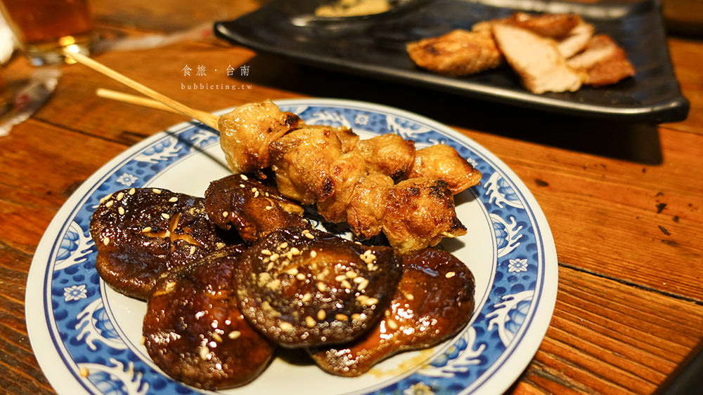 [美食] 台南，老厝1933，好吃到要排隊的碳烤串燒 - 囧囧，食旅日常