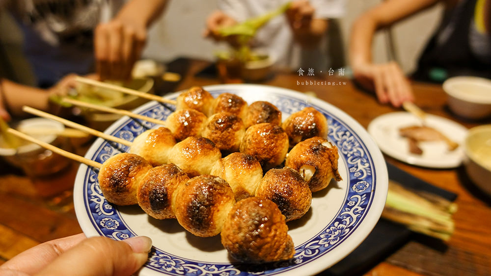 [美食] 台南，老厝1933，好吃到要排隊的碳烤串燒 - 囧囧，食旅日常