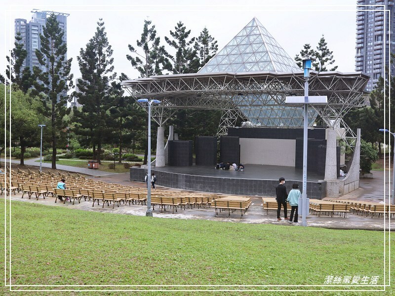 大安森林公園-台北/杜鵑繡球花美炸!2021花季新打卡點不可錯過～ - 潔絲蜜愛生活