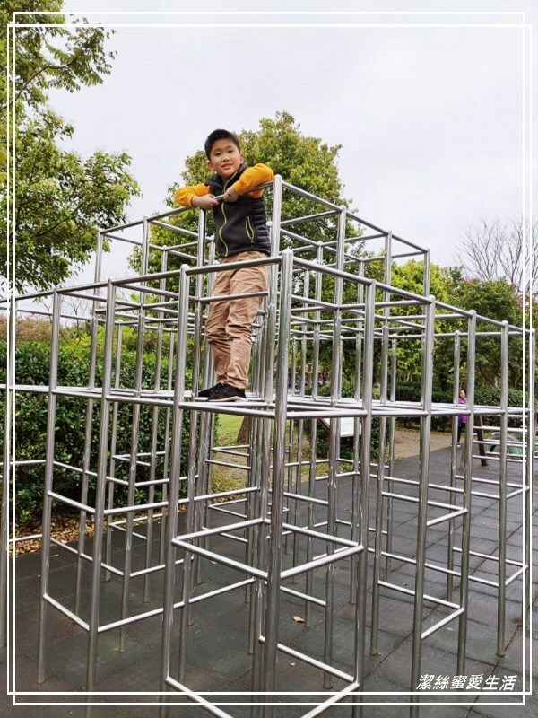 大安森林公園-台北/杜鵑繡球花美炸!2021花季新打卡點不可錯過～ - 潔絲蜜愛生活