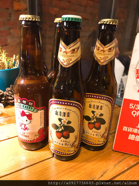 「台北大安區美食」『黑熊愛跳舞』六張犁新美式餐廳/粉紅漢堡/IG必打卡地點