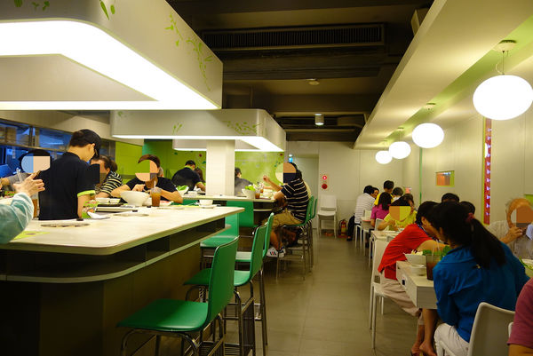 石二鍋(新店店)：石二鍋 ~ 排隊也要吃的平價火鍋  - 捷運大坪林站