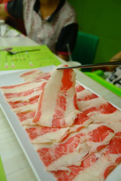 石二鍋(新店店)：石二鍋 ~ 排隊也要吃的平價火鍋  - 捷運大坪林站