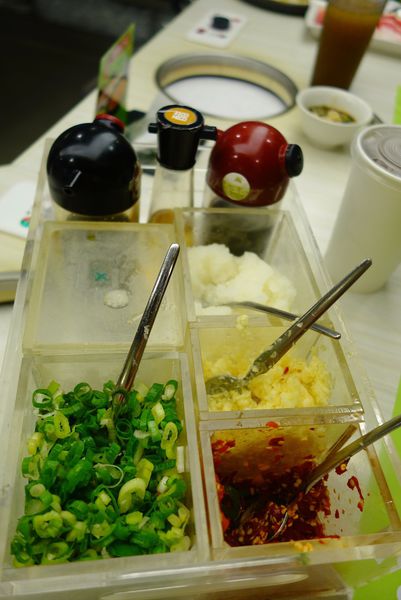 石二鍋(新店店)：石二鍋 ~ 排隊也要吃的平價火鍋  - 捷運大坪林站