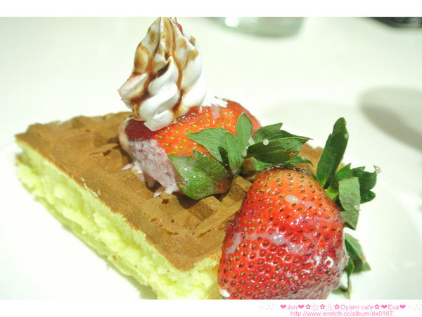 Oyami cafe：【食記】oO。。台北 西門町  Oyami cafe　超有鄉村田野風格的餐廳！而且～焗烤飯牽絲牽的好魂牽夢縈！！。o○。