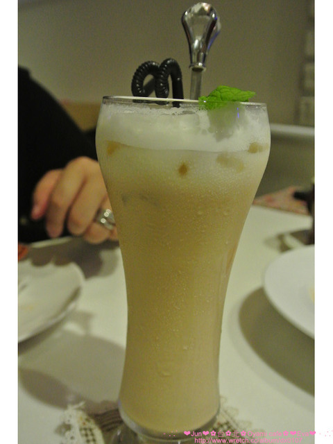 Oyami cafe：【食記】oO。。台北 西門町  Oyami cafe　超有鄉村田野風格的餐廳！而且～焗烤飯牽絲牽的好魂牽夢縈！！。o○。