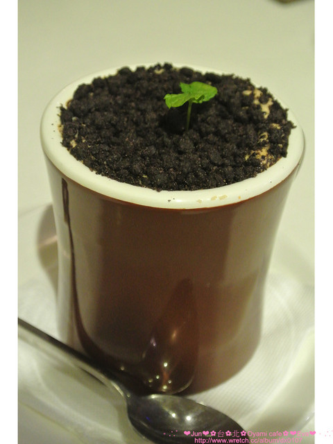 Oyami cafe：【食記】oO。。台北 西門町  Oyami cafe　超有鄉村田野風格的餐廳！而且～焗烤飯牽絲牽的好魂牽夢縈！！。o○。