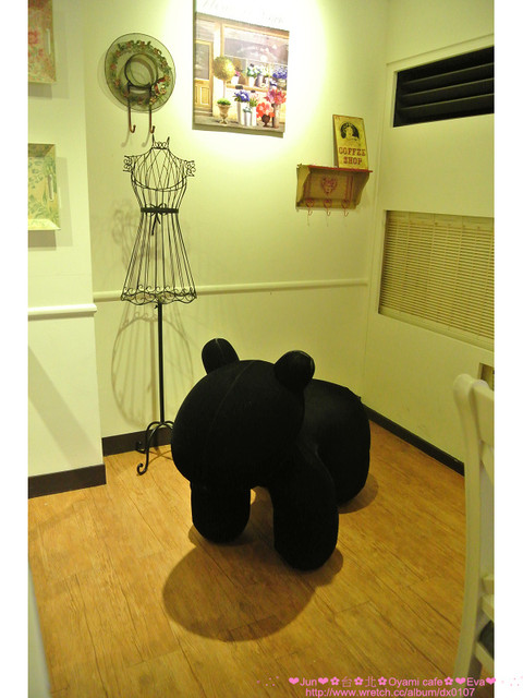 Oyami cafe：【食記】oO。。台北 西門町  Oyami cafe　超有鄉村田野風格的餐廳！而且～焗烤飯牽絲牽的好魂牽夢縈！！。o○。