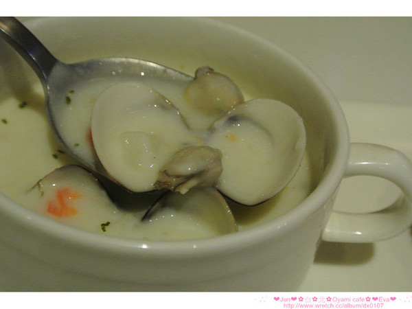 Oyami cafe：【食記】oO。。台北 西門町  Oyami cafe　超有鄉村田野風格的餐廳！而且～焗烤飯牽絲牽的好魂牽夢縈！！。o○。