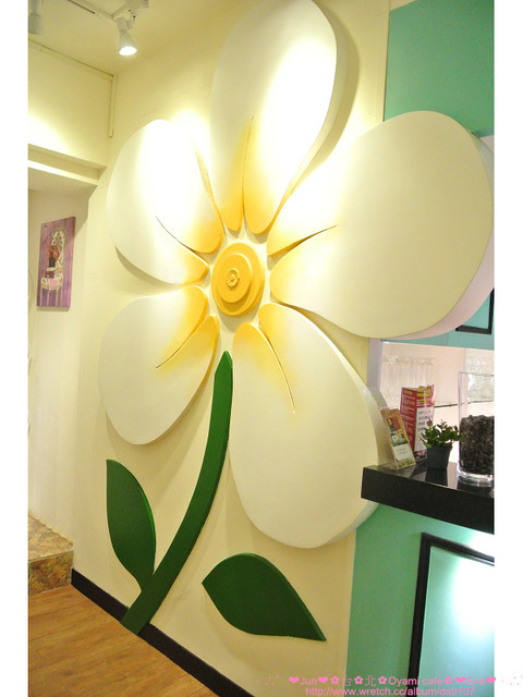 Oyami cafe：【食記】oO。。台北 西門町  Oyami cafe　超有鄉村田野風格的餐廳！而且～焗烤飯牽絲牽的好魂牽夢縈！！。o○。