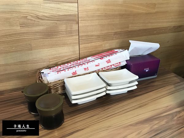 小巷亭壽司：【高雄/食﹡苓雅】微地雷文．隱身像弄的壽司小店．小巷亭壽司